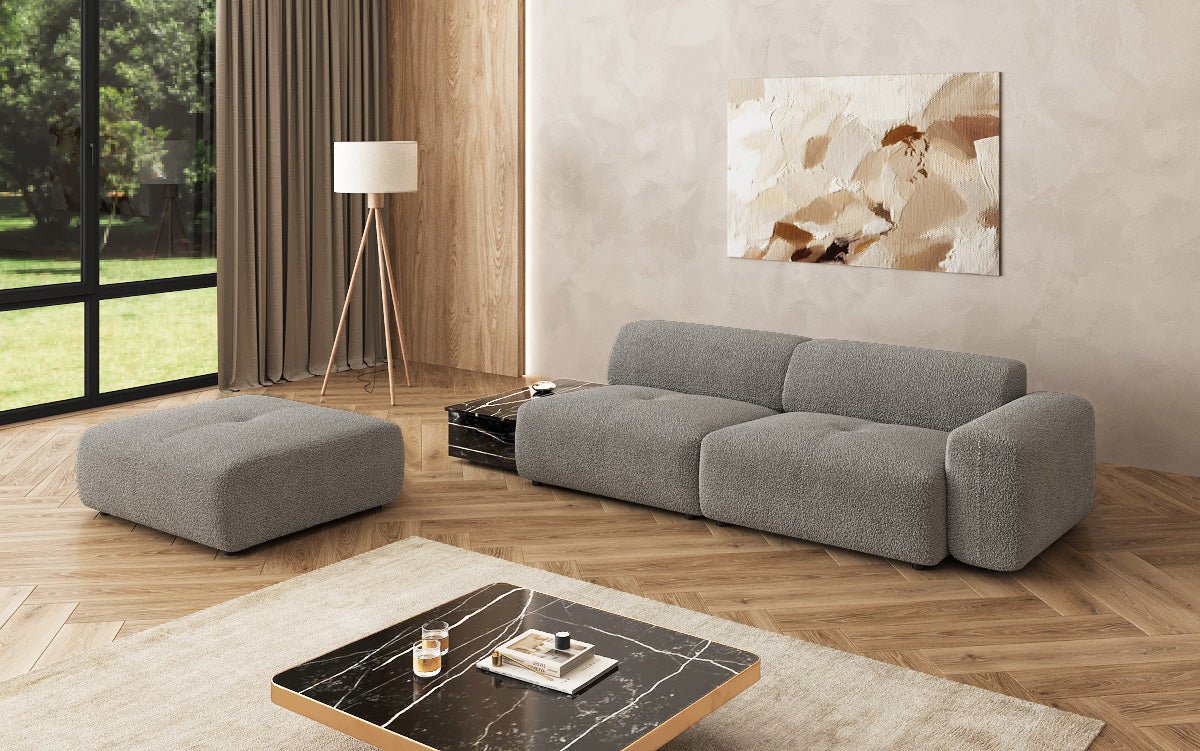 Designer Sofa Calm 3 Sitzer mit Beistellhocker und Beistelltisch in Bouclé