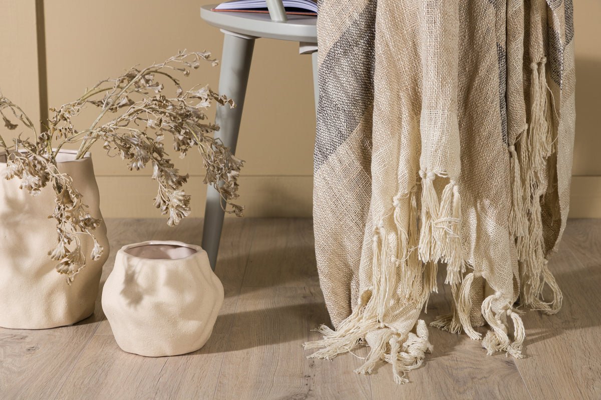 Tagesdecke Lunara – 170×130 cm mit Fransen & Struktur-Webdesign