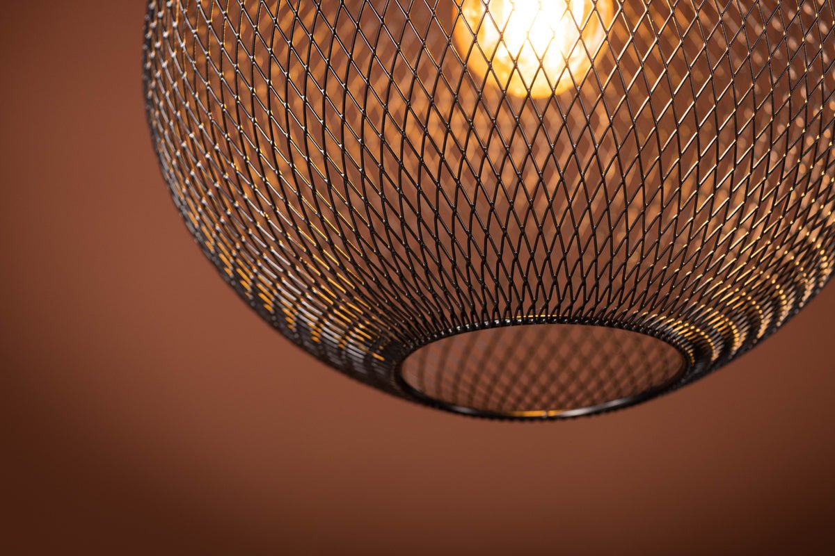 Pendelleuchte „Windhoek" – Runder Lampenschirm mit Netzmuster für sanfte Lichtdämpfung