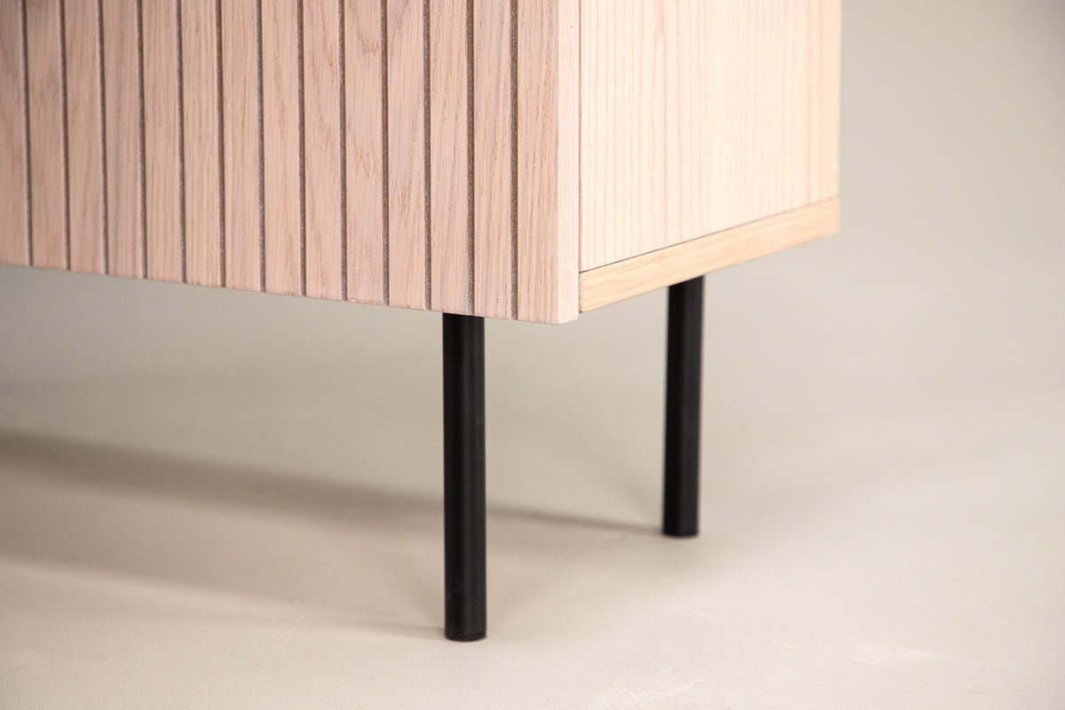 Kommode Ardena – in Schwarz oder Whitewash, Modern Skandi