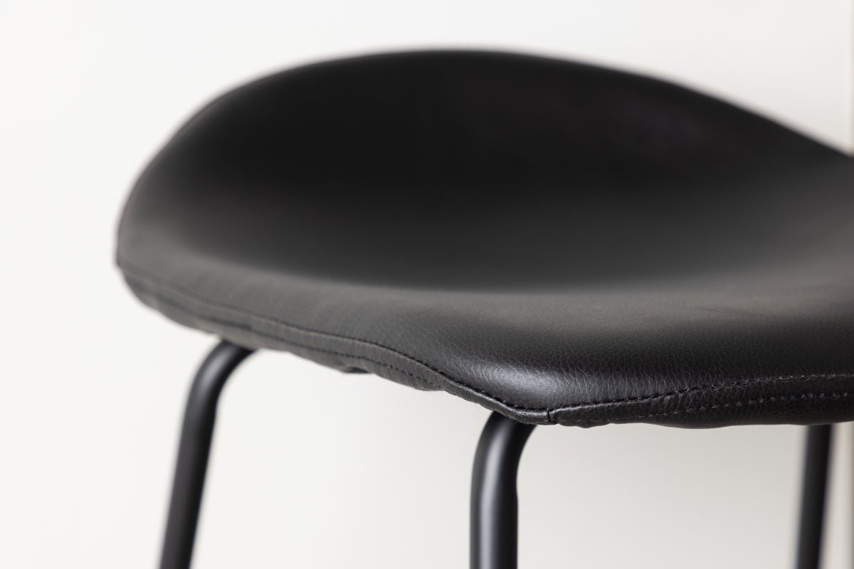 2er Set - Barhocker Georg in Mattschwarz mit PU Sitzfläche