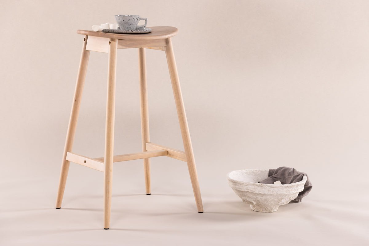 Barhocker Omni - aus Gummibaumholz in Naturoptik