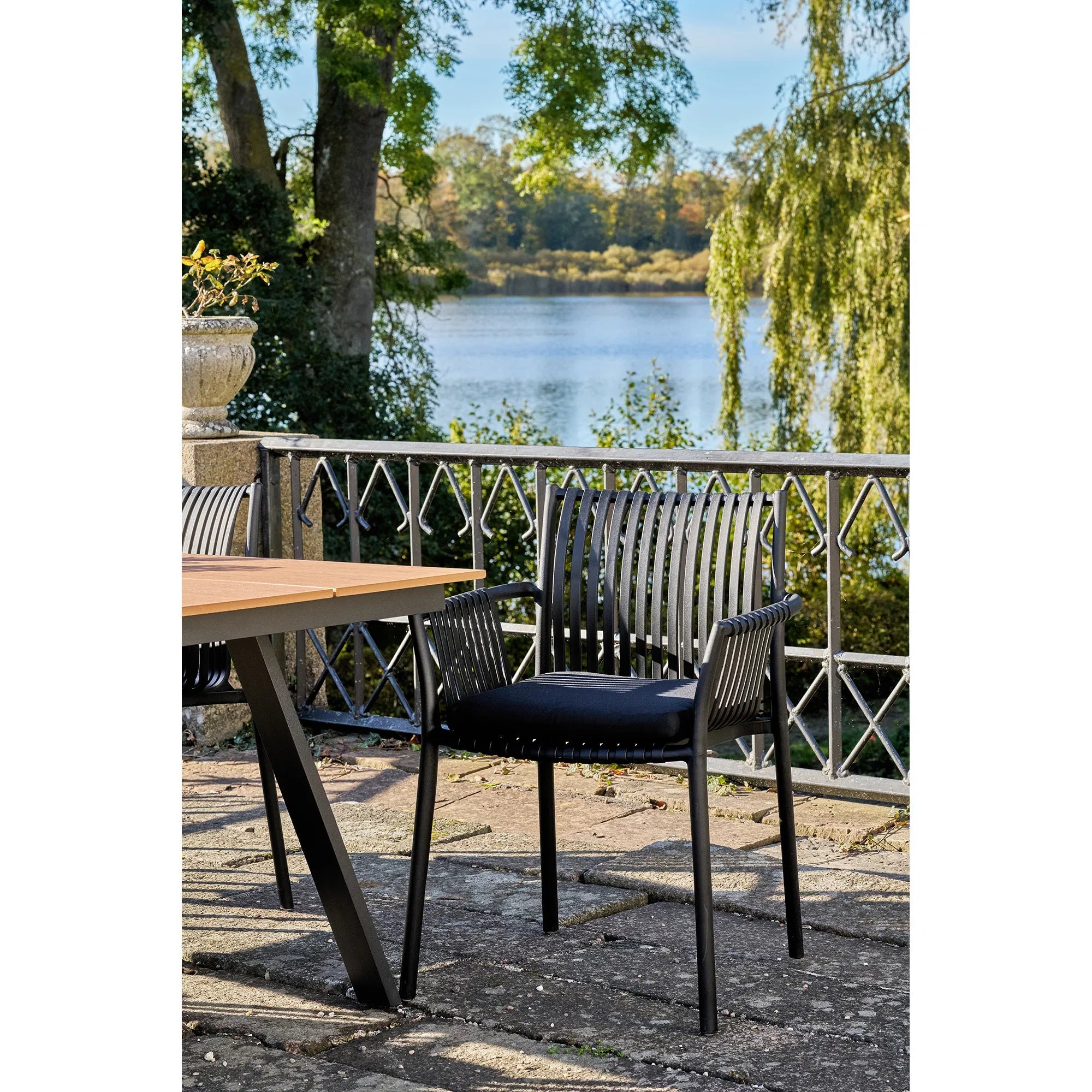 4er Set - Gartenstuhl Verona Schwarz - Stapelbarer Outdoor-Stuhl