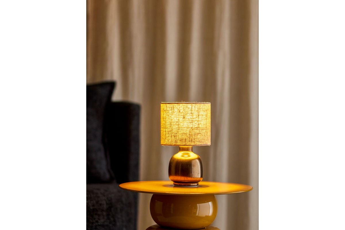 Tischlampe Aurea – Steingut in Bronze, edles Designobjekt