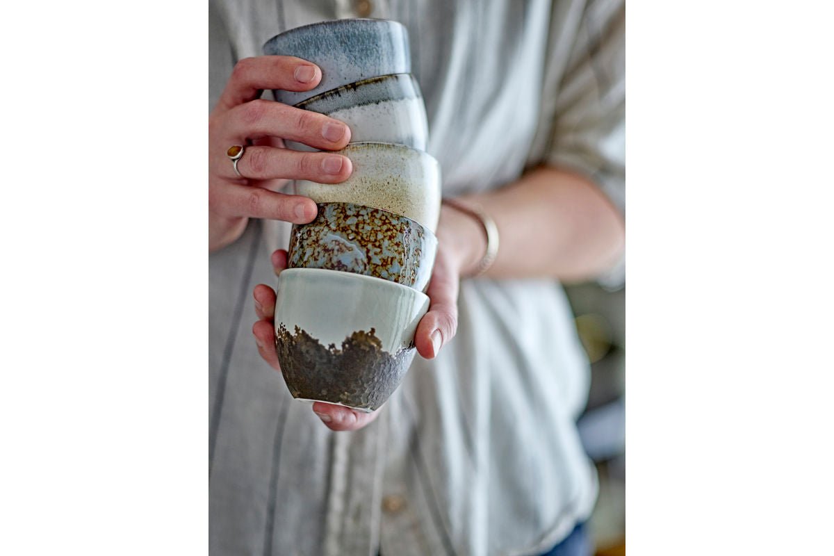 Tasse Avelin - aus Steingut gefertigt - ohne Henkel