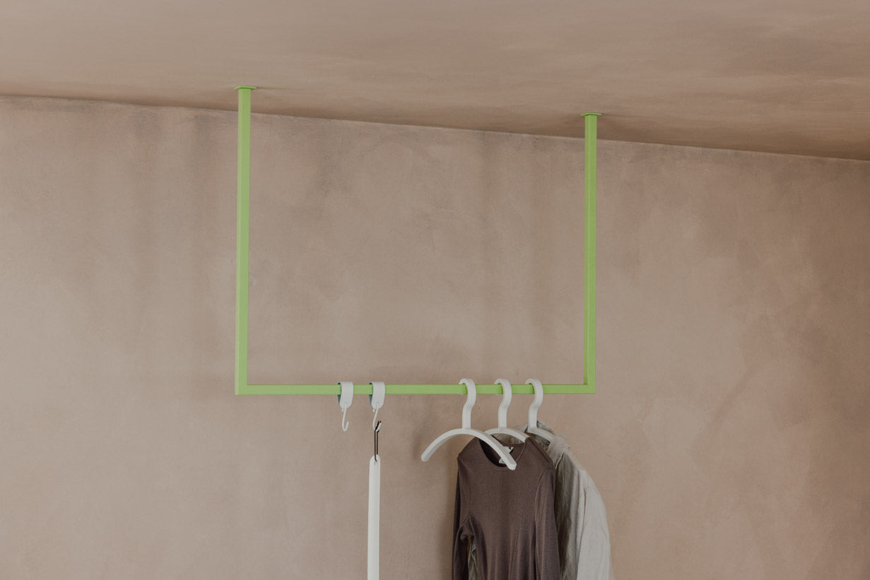 Garderobe/Kleiderstange Rubi – Hängendes Design aus Stahl
