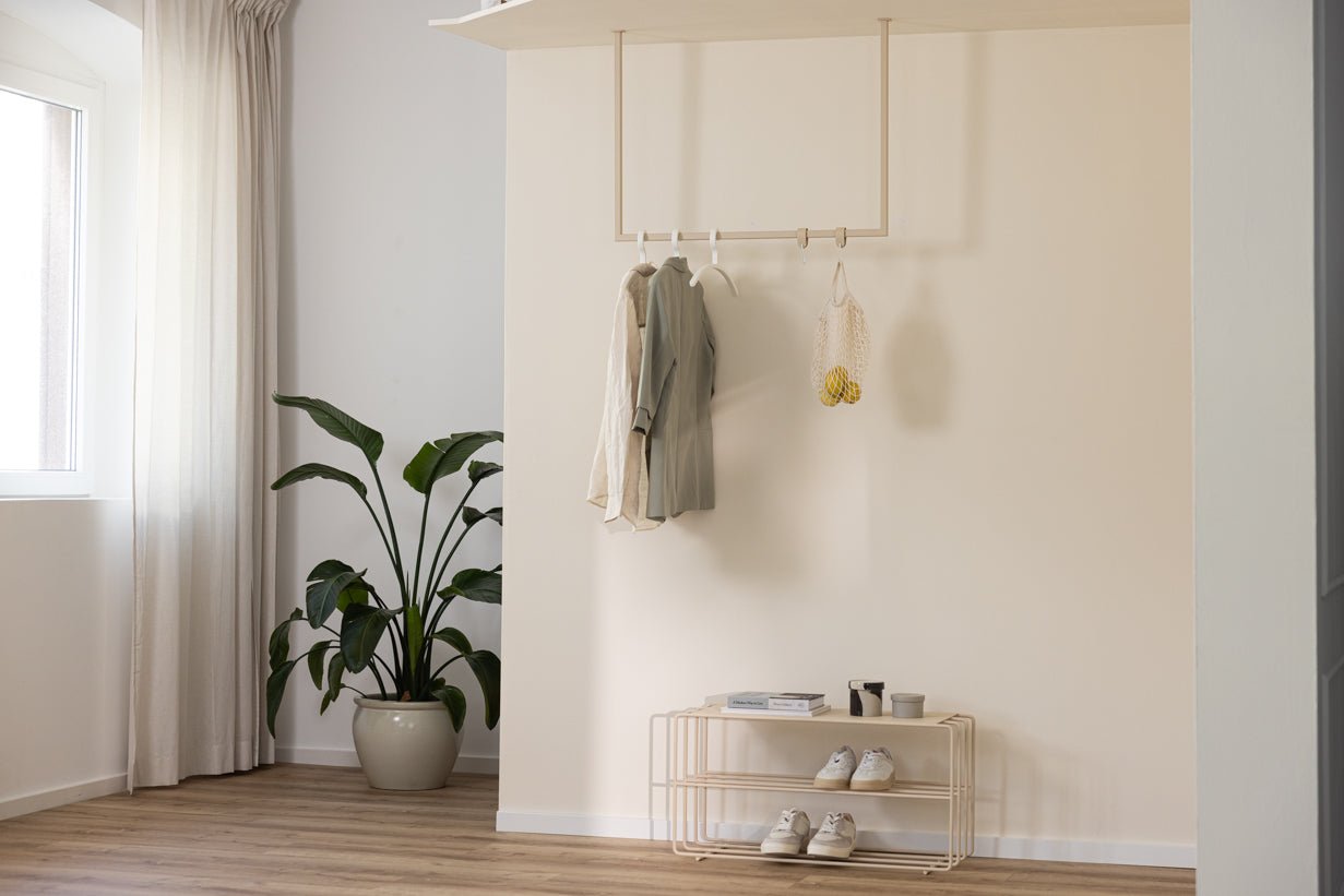 Garderobe/Kleiderstange Rubi – Hängendes Design aus Stahl