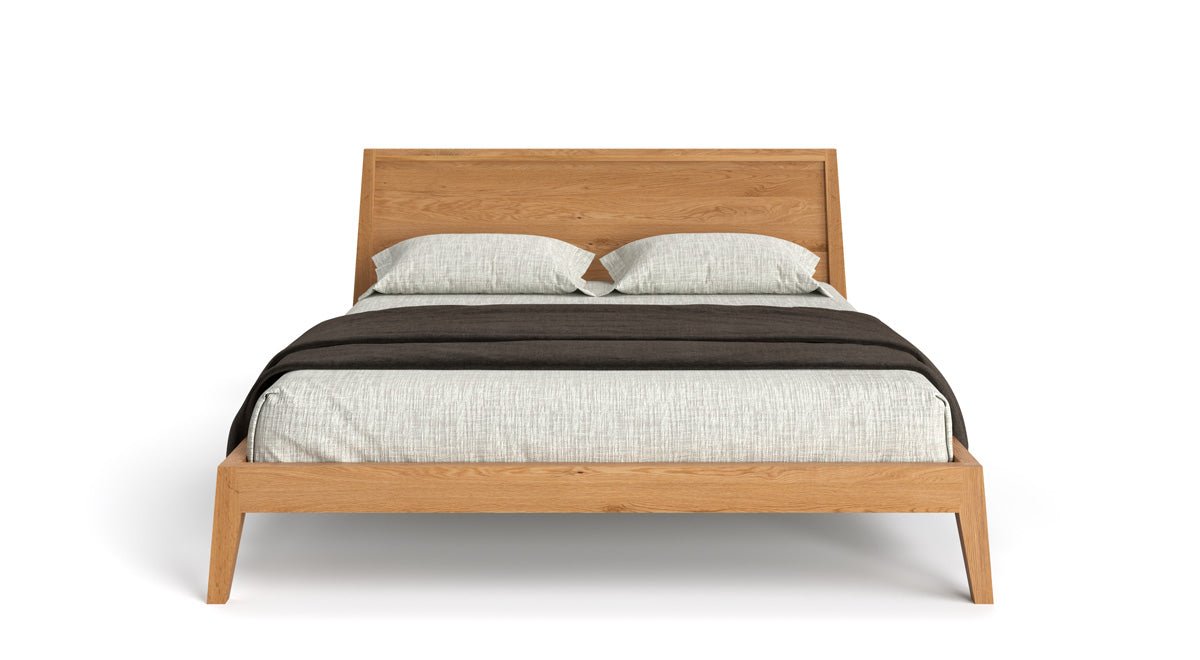Designer Holzbett Kaja aus massiver Eiche