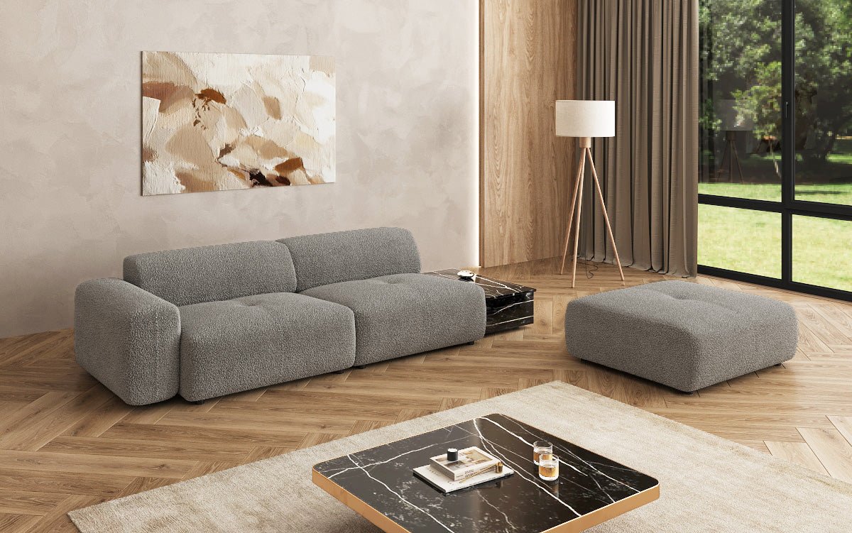 Designer Sofa Calm 3 Sitzer mit Beistellhocker und Beistelltisch in Bouclé