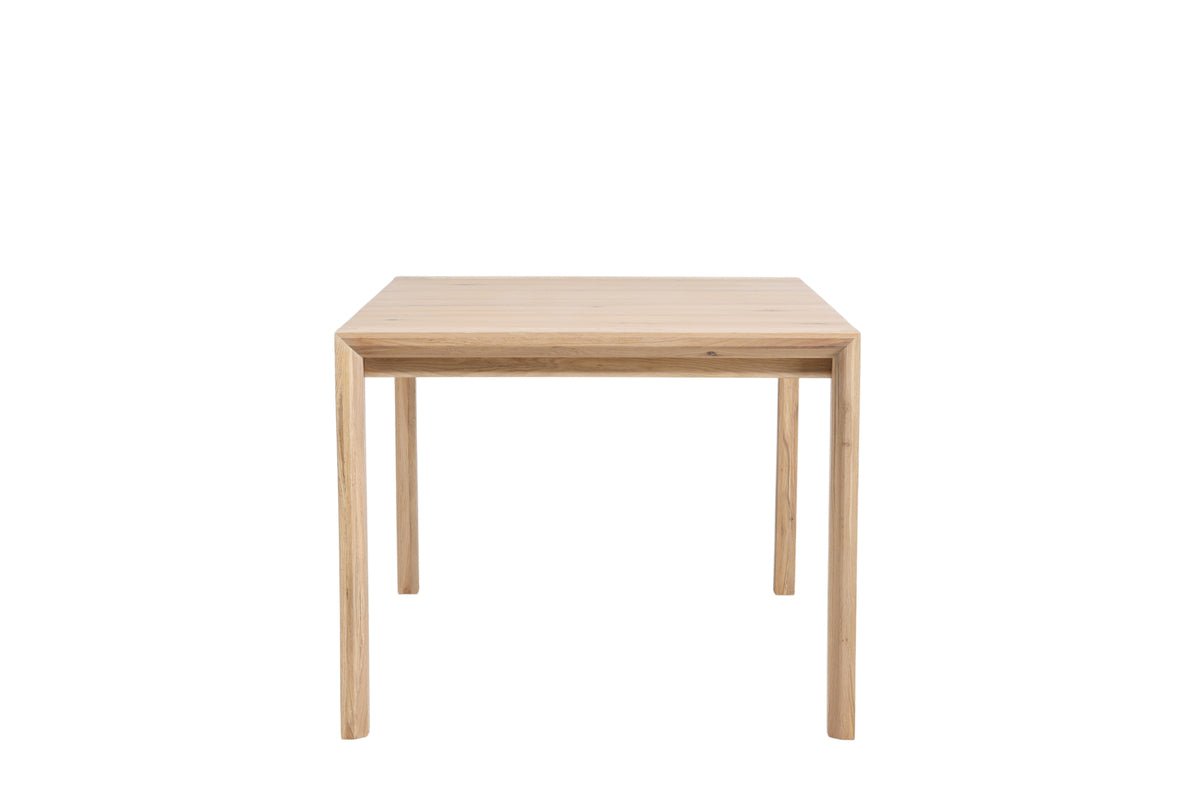 Dining table Wainui - made from sturdy oak wood