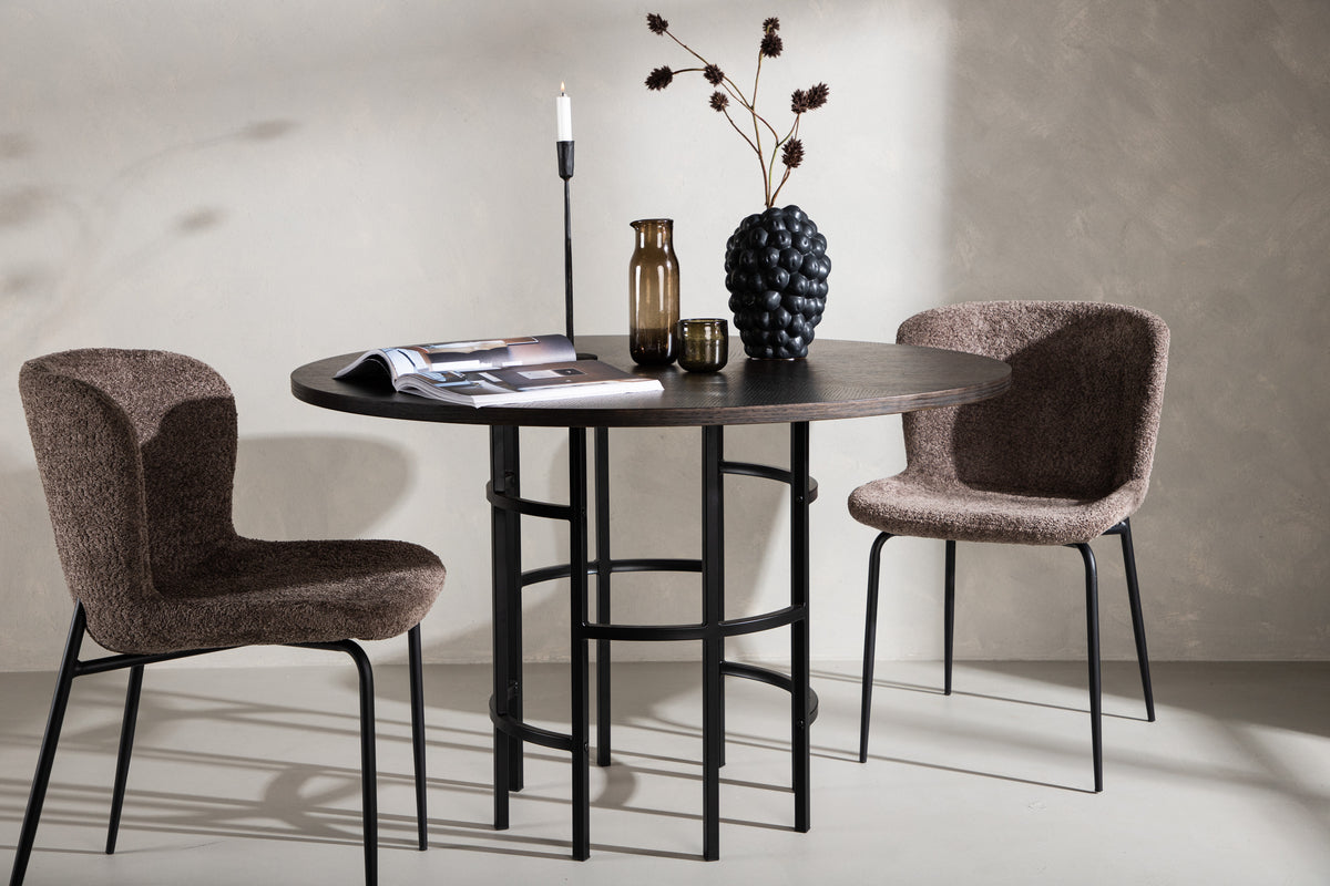 Dining Table Marloo - in round, Scandinavian-inspired design