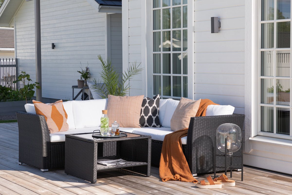 Garden Lounge Set Komfi - Available with Black or White Cushions