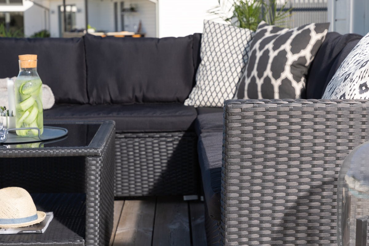 Garden Lounge Set Komfi - Available with Black or White Cushions