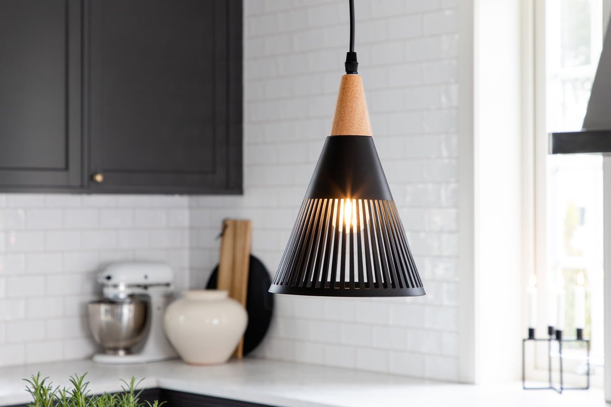 Pendant lamp "Ugalla" – Compact size for every situation
