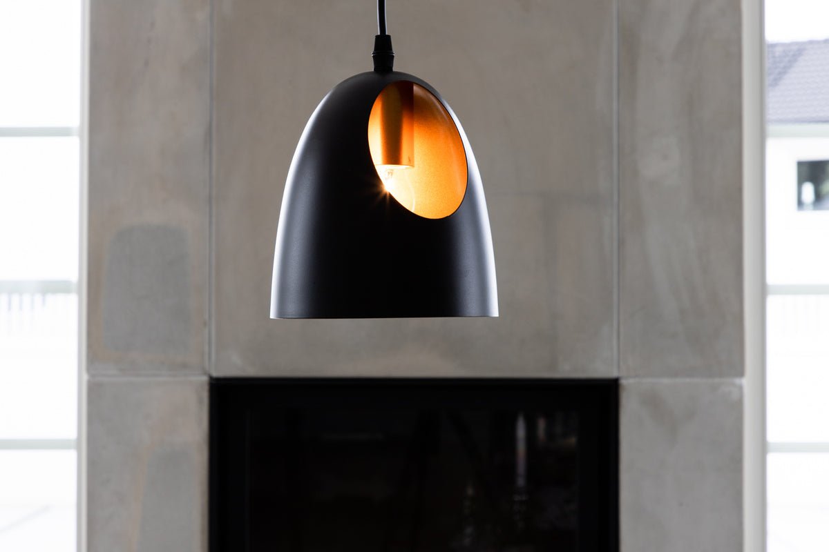 Pendant lamp "Black Beauty" – With elegant copper-colored interior design