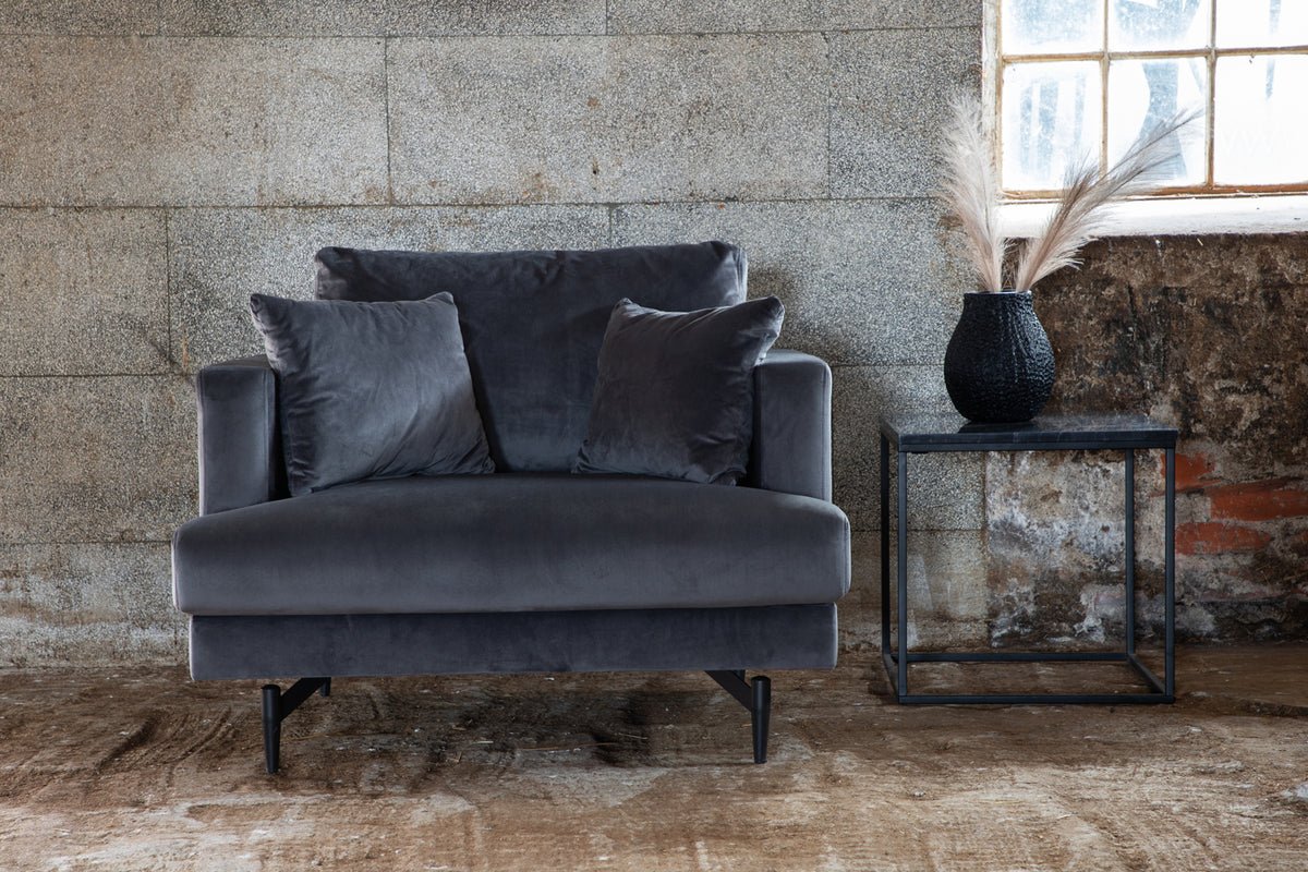Armchair Asten - Available in 4 colors and various materials