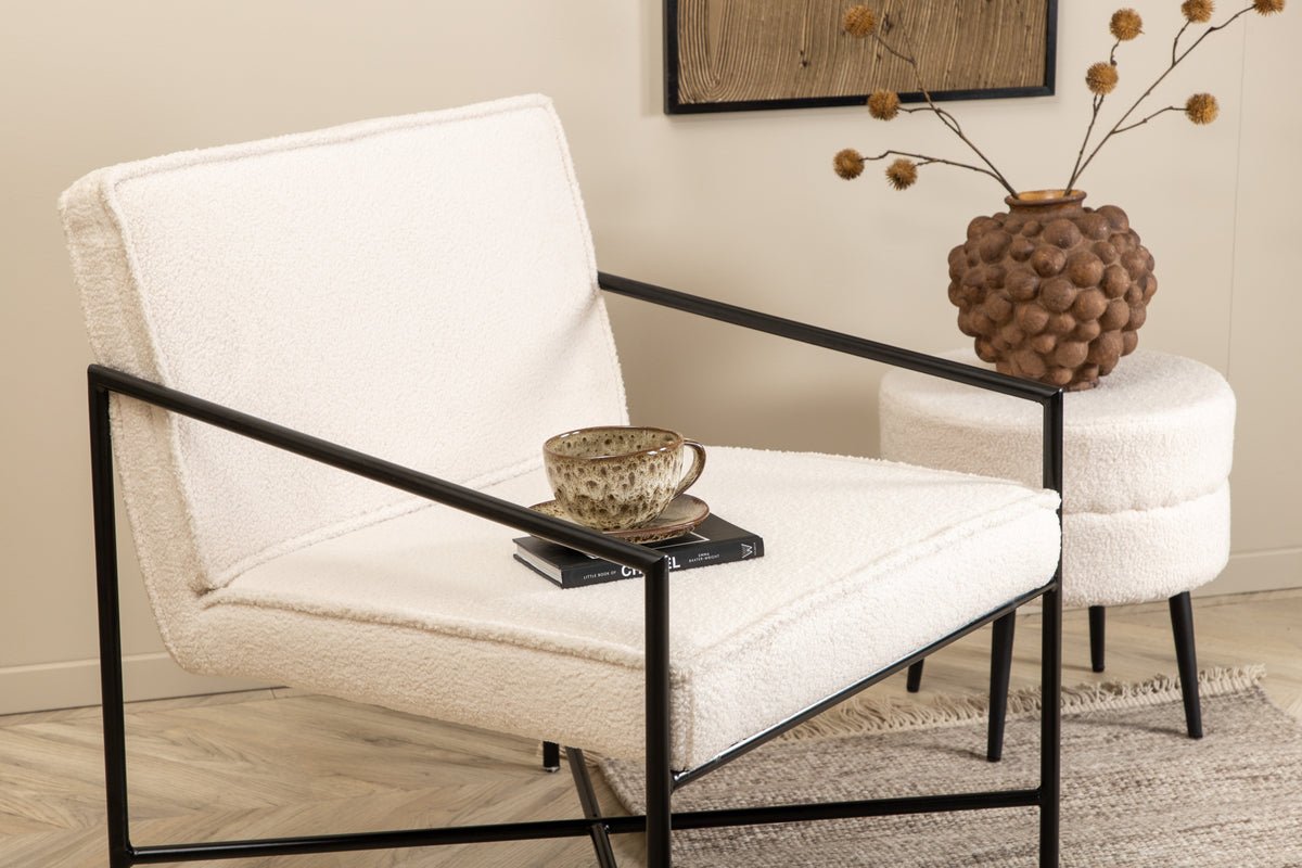 Designer Armchair Lundra – Upholstered Chair in Offwhite with Black Metal Frame