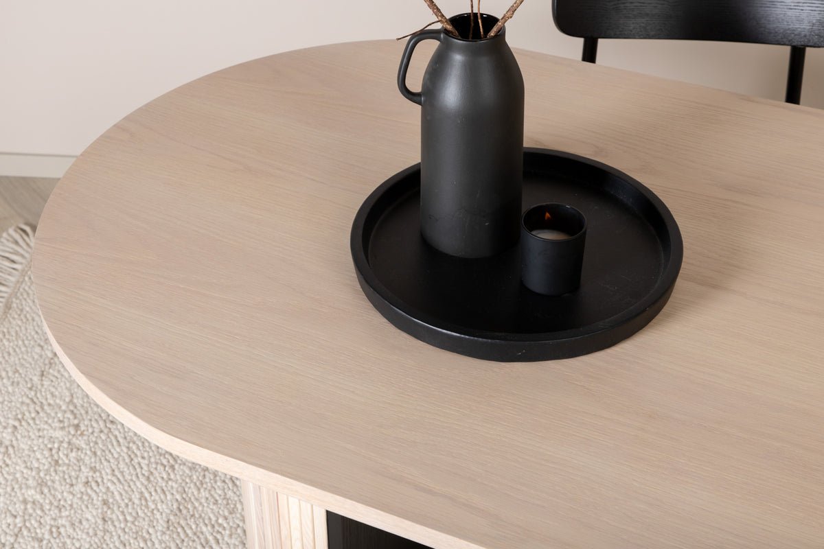 Dining table Moani - with sturdy frame in ribbed design