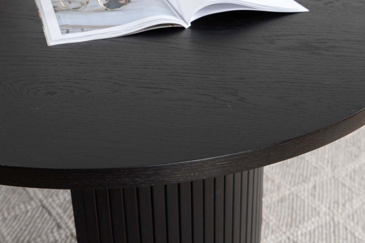 Dining table Moani - with sturdy frame in ribbed design