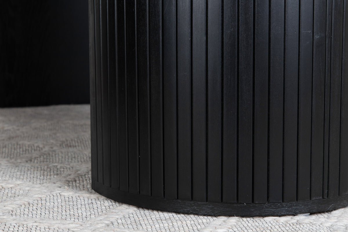 Dining table Moani - with sturdy frame in ribbed design