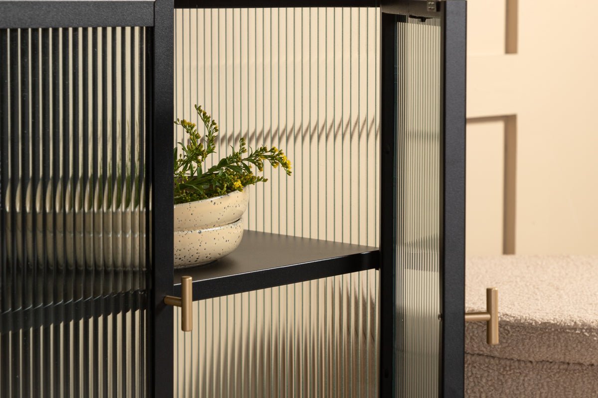 Chest of drawers Lenora – Modern Scandi with elegant retro touch