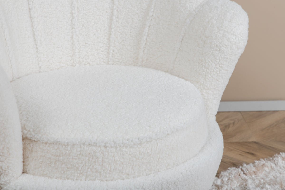 Armchair Celub - Available in 4 colors and 3 types of materials