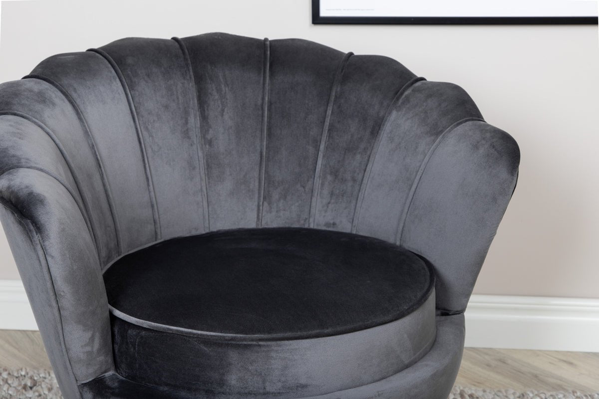 Armchair Celub - Available in 4 colors and 3 types of materials