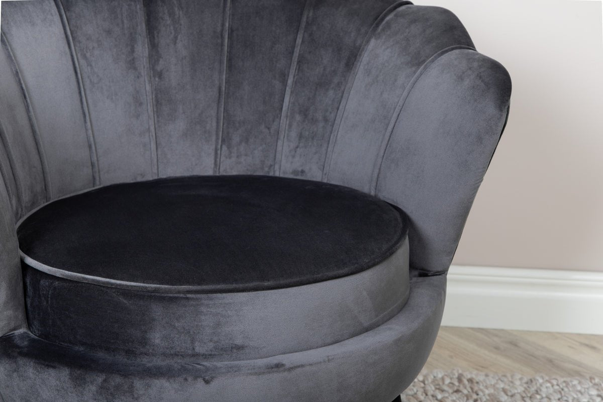 Armchair Celub - Available in 4 colors and 3 types of materials