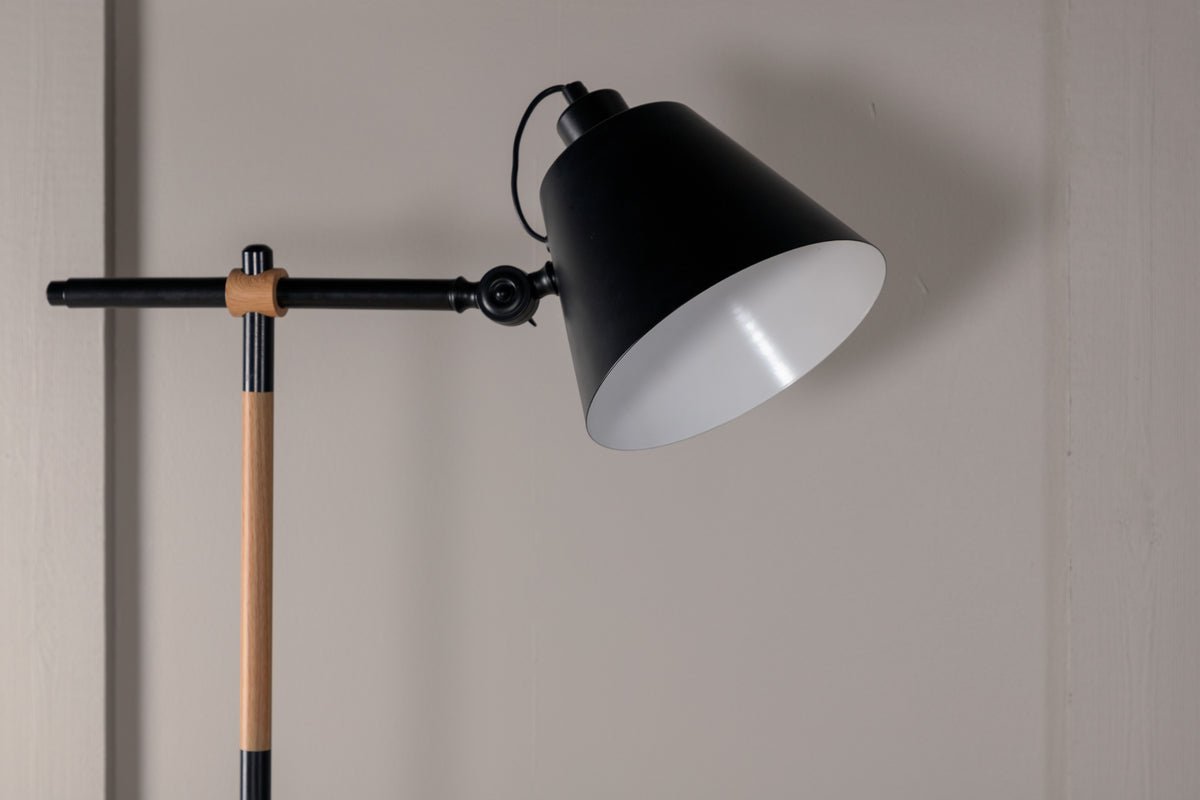 Floor lamp "California" – striking, modern design in Black