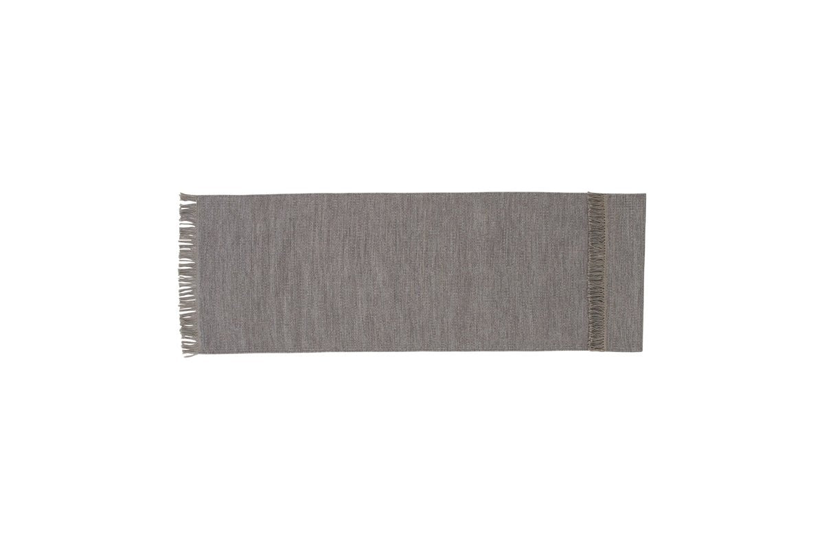 Rug Avenor – handwoven with wool fringes