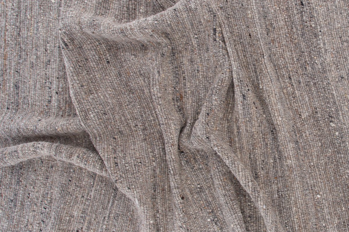 Carpet Enivo – with texture & pattern made of wool