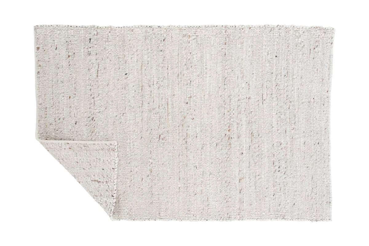 Carpet Enivo – with texture & pattern made of wool