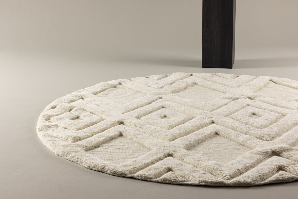 Rug Lunara – made of 100 % wool in White