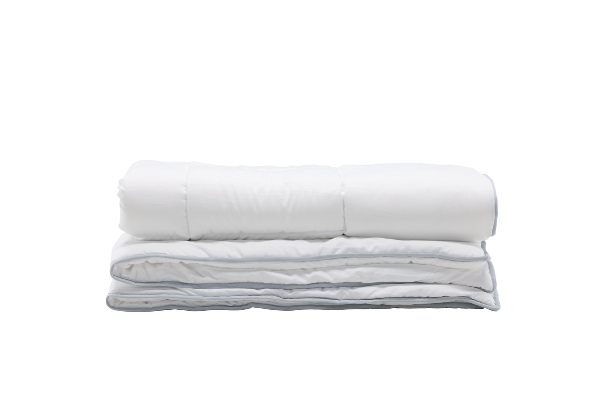 Premium duvet Skara 200 × 150 cm – microfiber lightweight blanket