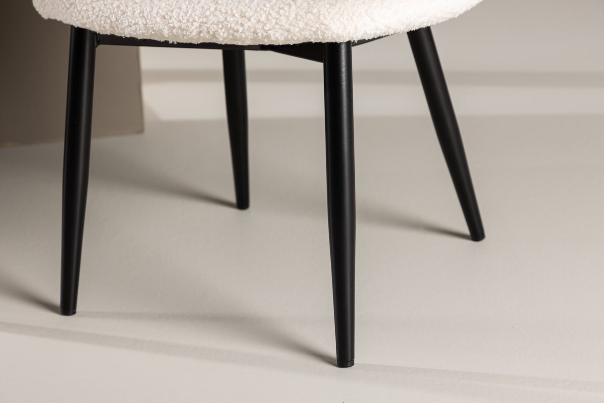 Kinderstuhl Pola  – 2er-Set in Weiß mit schwarzen Beinen