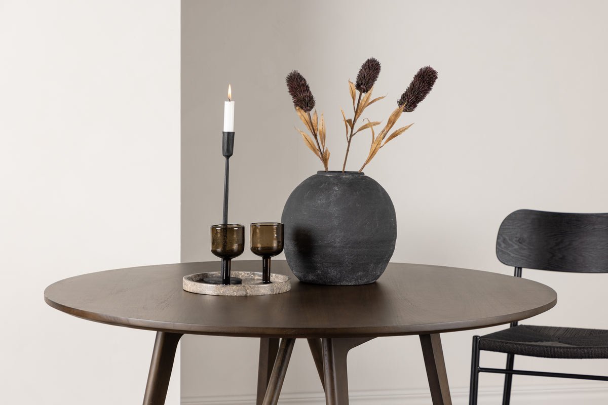 Dining Table Kailani - the round dining table for stylish coziness