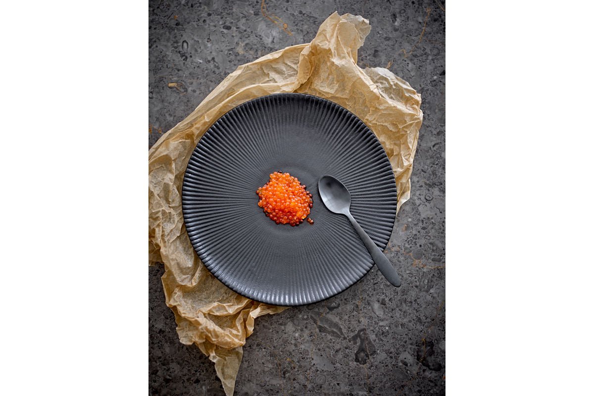 Eiryn Plate – made of stoneware