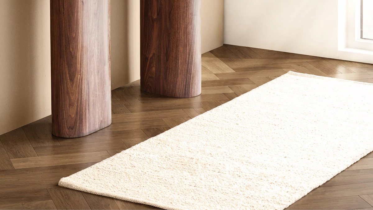 Rug Nuri - made from a high-quality material blend