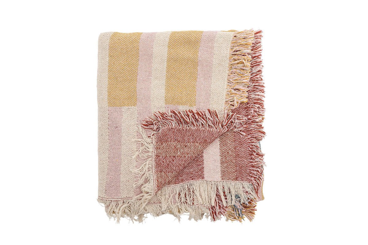 Boni Bedspread – Graphic Pattern in Rose Tones