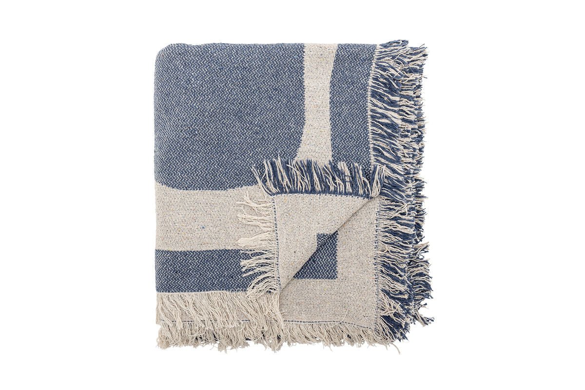 Noah Bedspread – Graphic Design in Blue made from Recycled Cotton