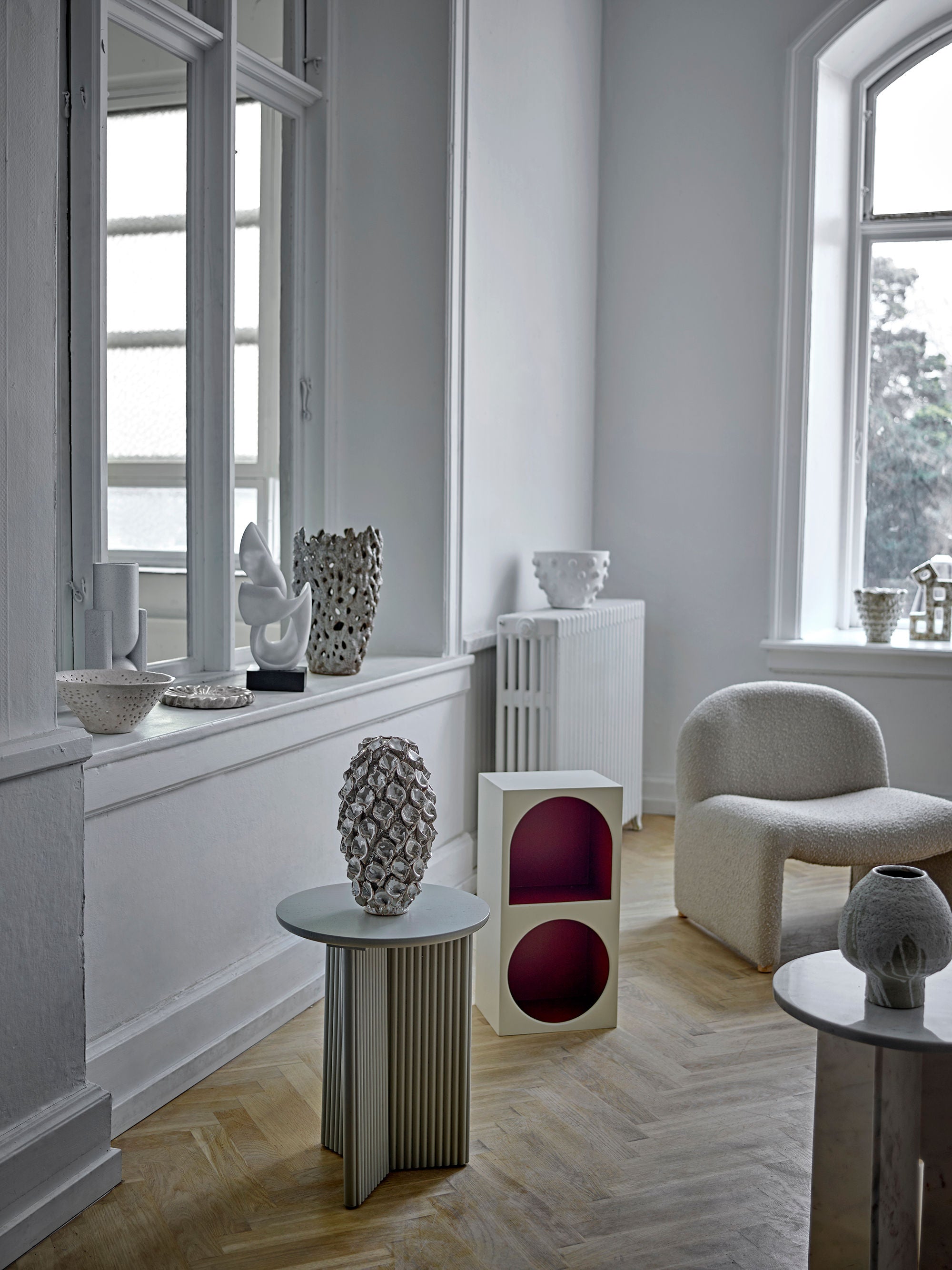 Bristol Bookshelf – Graphic Design in Various Colors