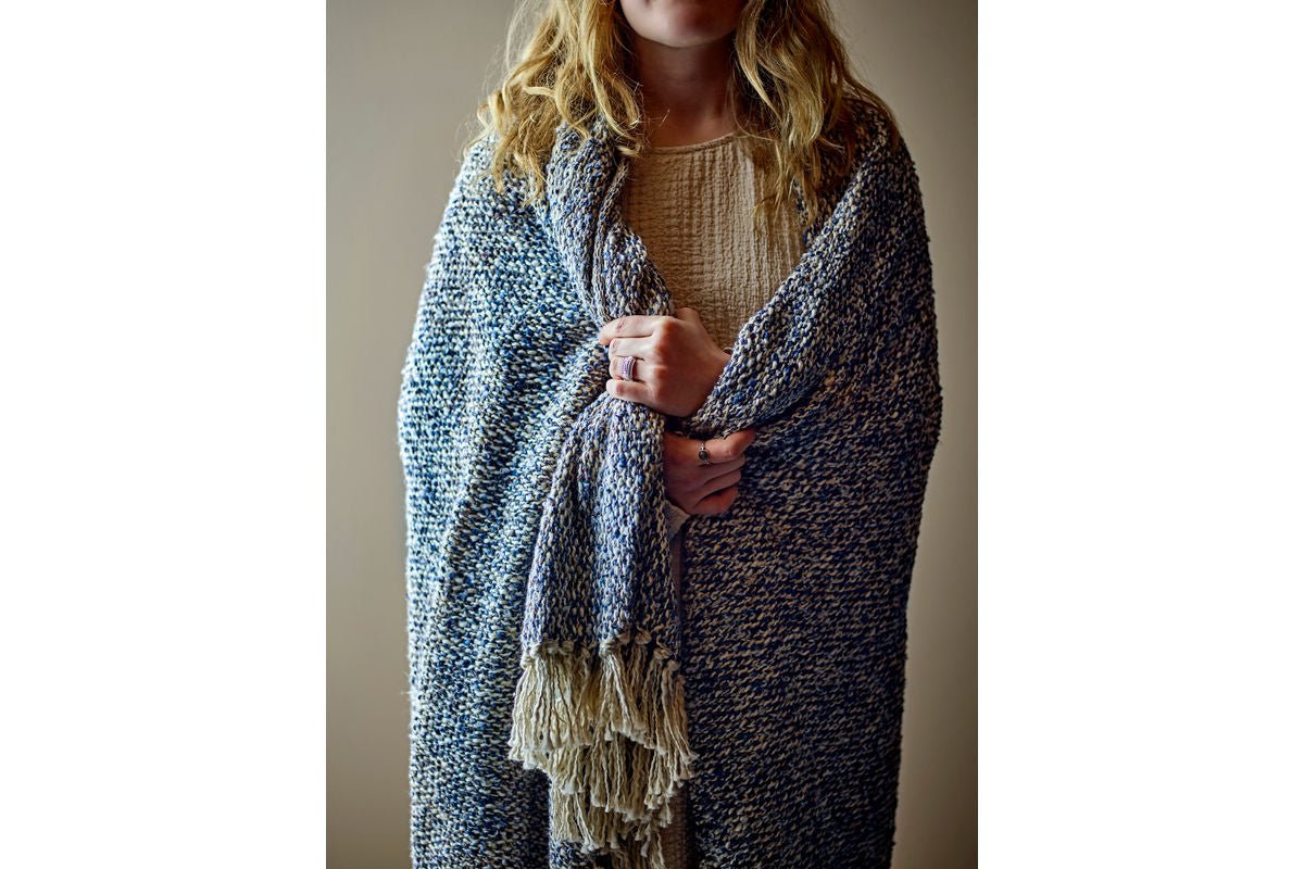 Umi Bedspread – Mélange Look in Blue and White