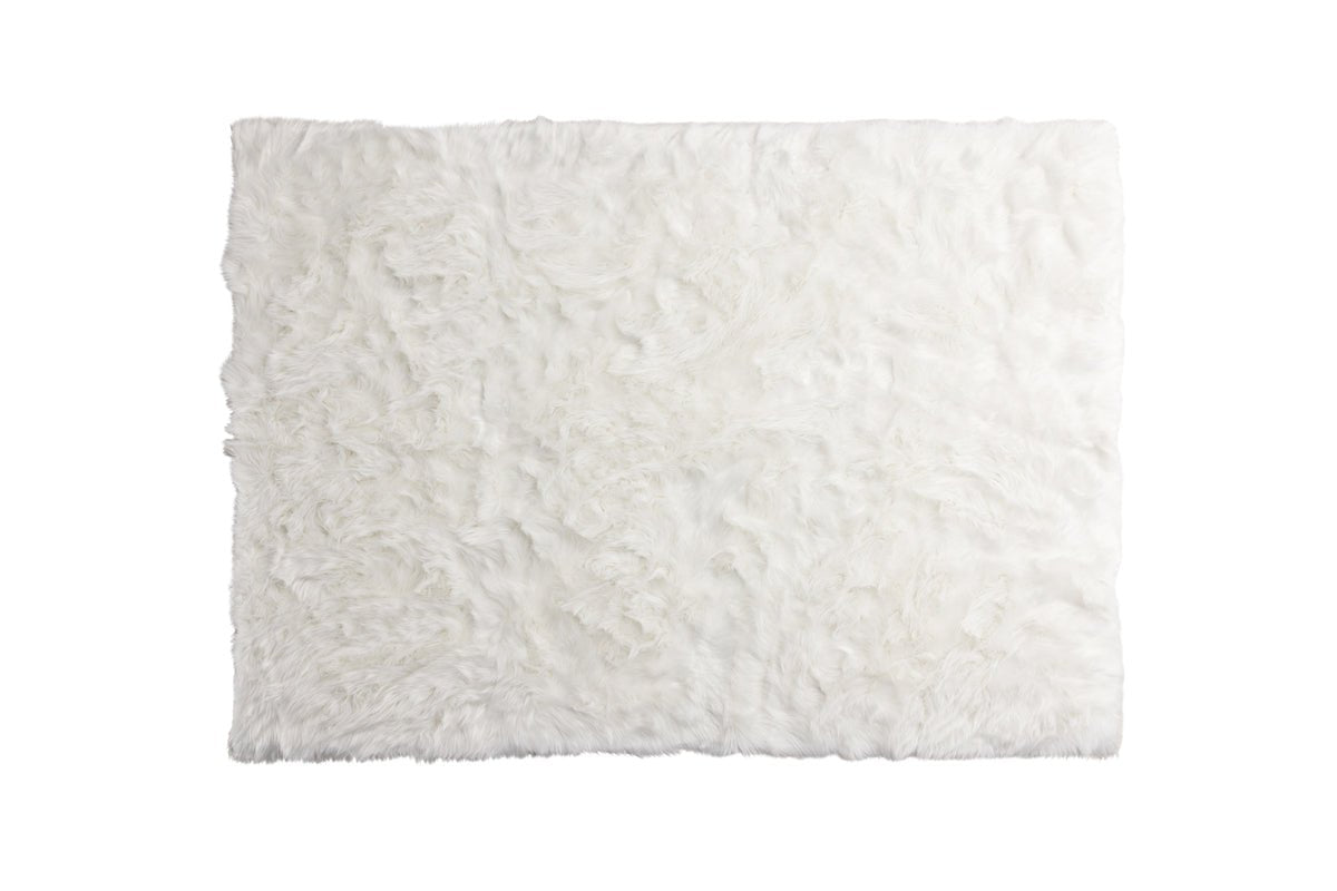 Carpet Levana – fluffy made of polyester & acrylic