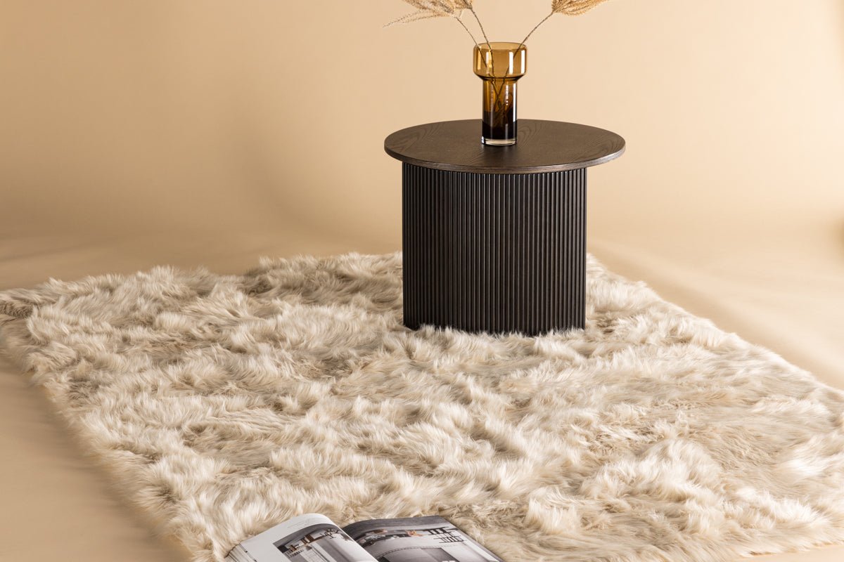 Carpet Levana – fluffy made of polyester & acrylic