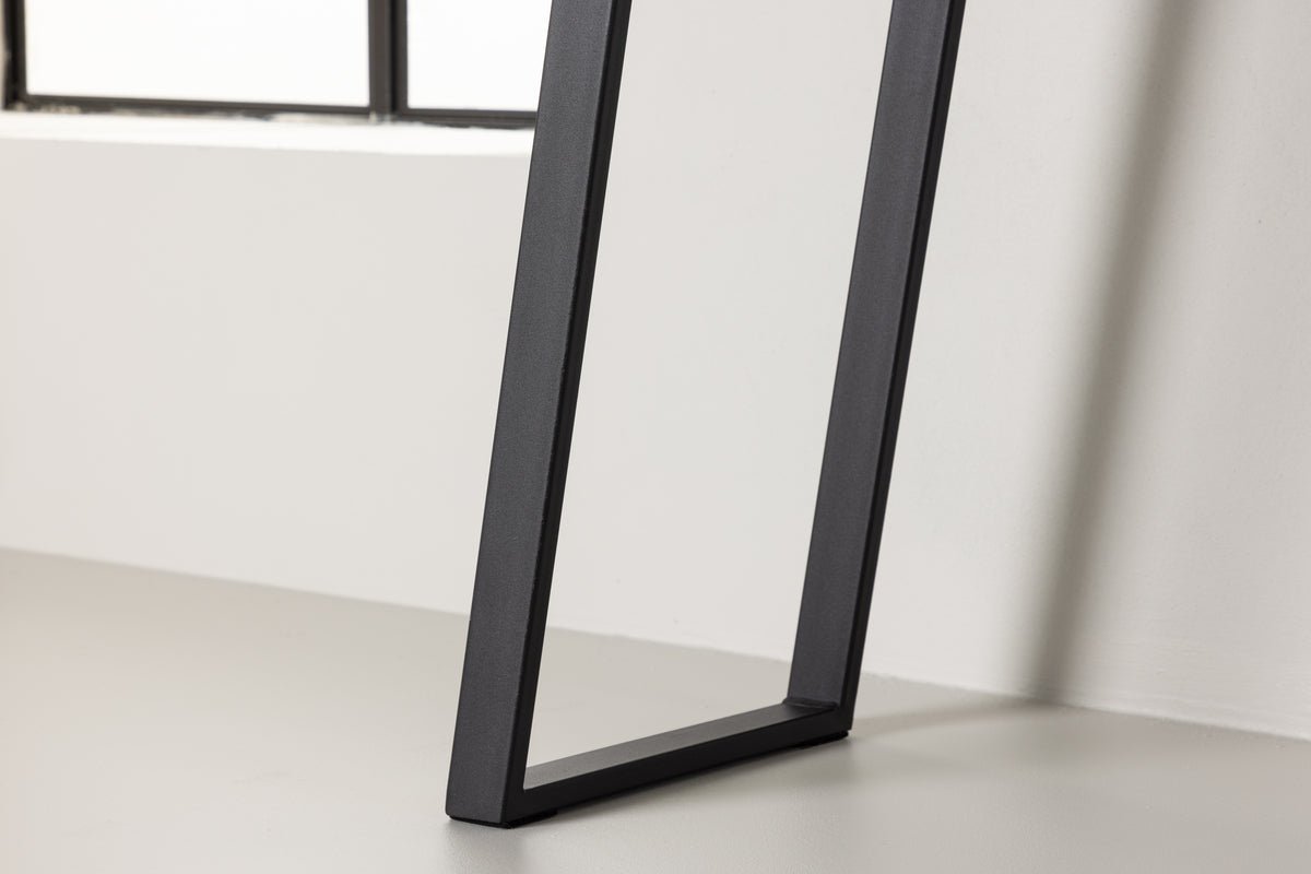 Side table Lera – with glass top