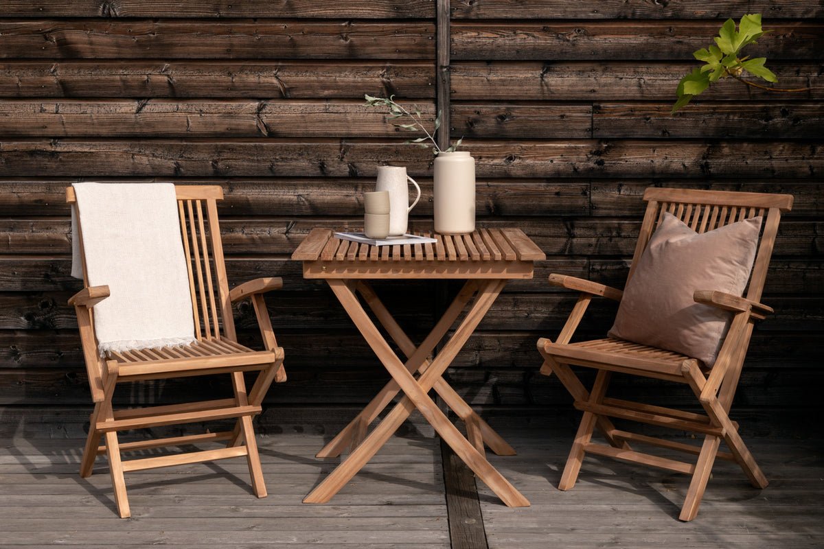 Garden table Taneva - a foldable table made of high-quality teak wood