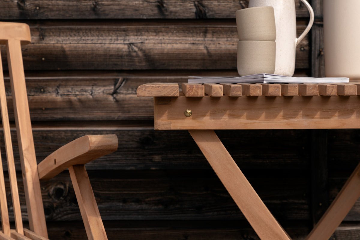 Garden table Taneva - a foldable table made of high-quality teak wood