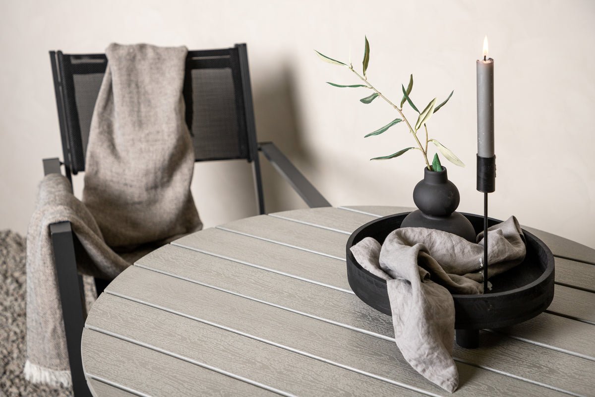 Garden table Aviani - round, inviting and stylish