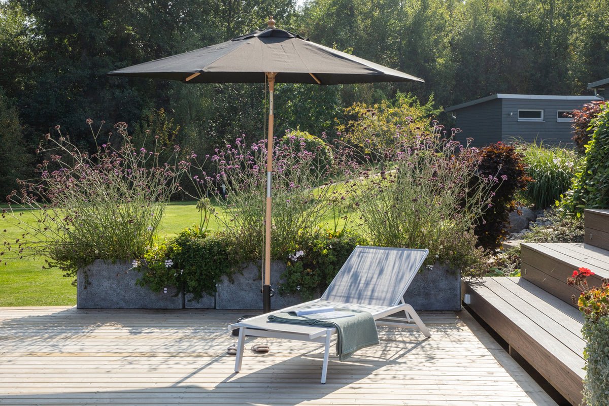 Garden Parasol Valenza – Ø250 cm in Black or White