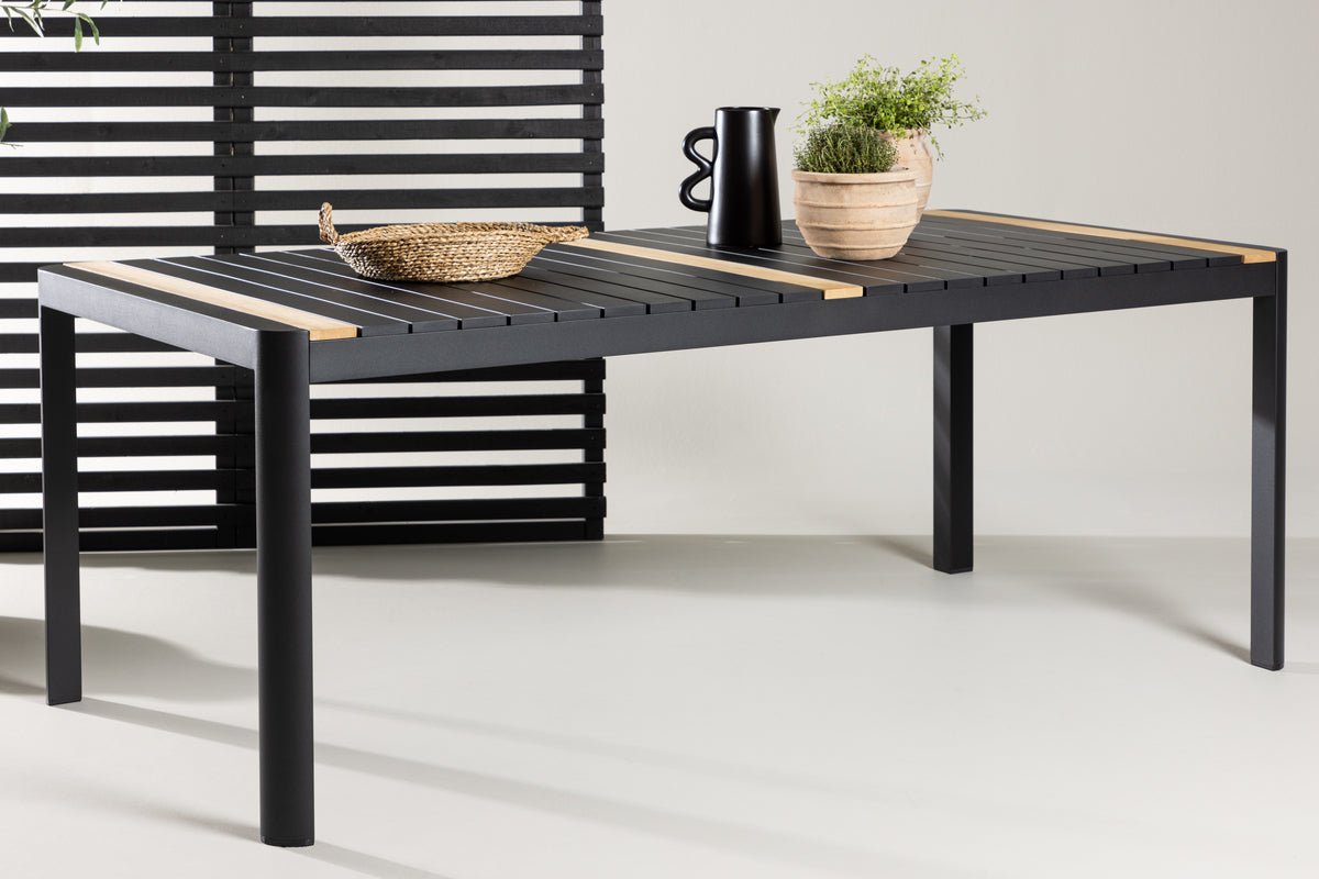 Garden Table Nuru - Teak Wood and Aluminum for Stability and Durability